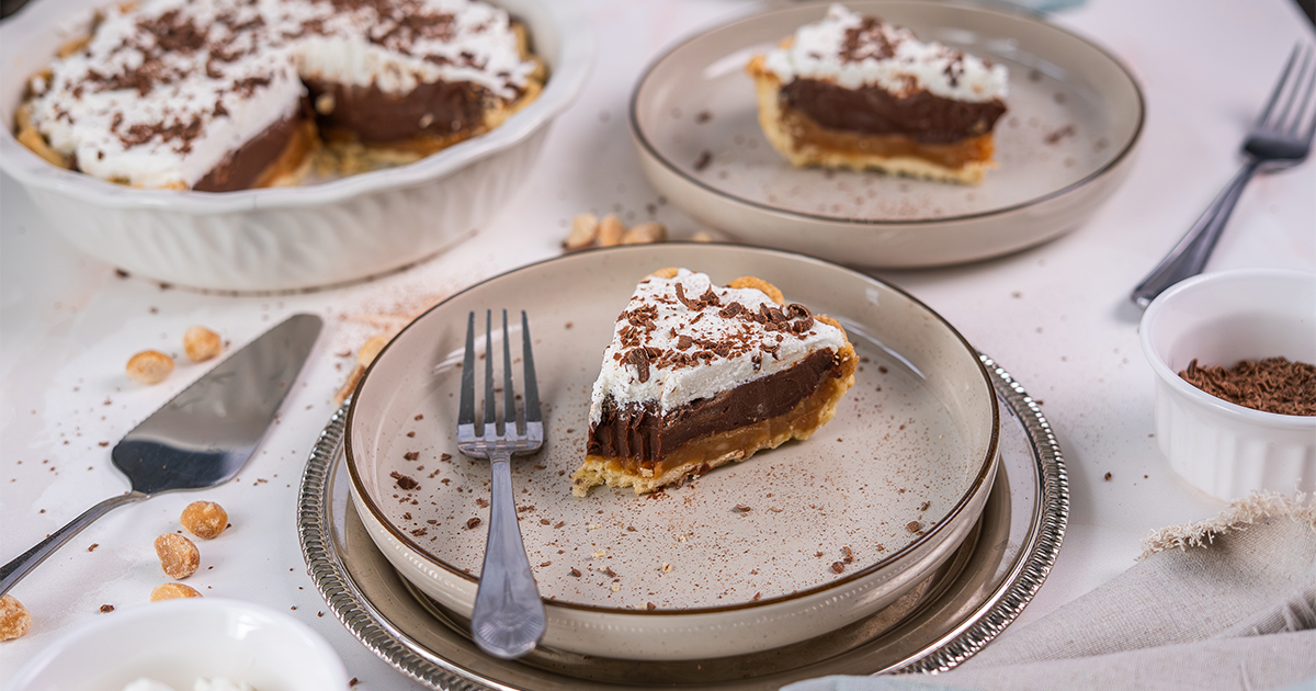 Classic Chocolate Cream Macadamia Nut Pie Recipe